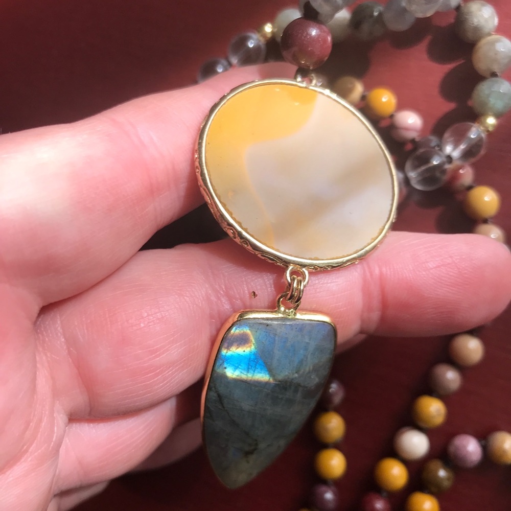 8mm Mala with Labradorite, smoky quarts, Mookaite - Picture 6 of 12